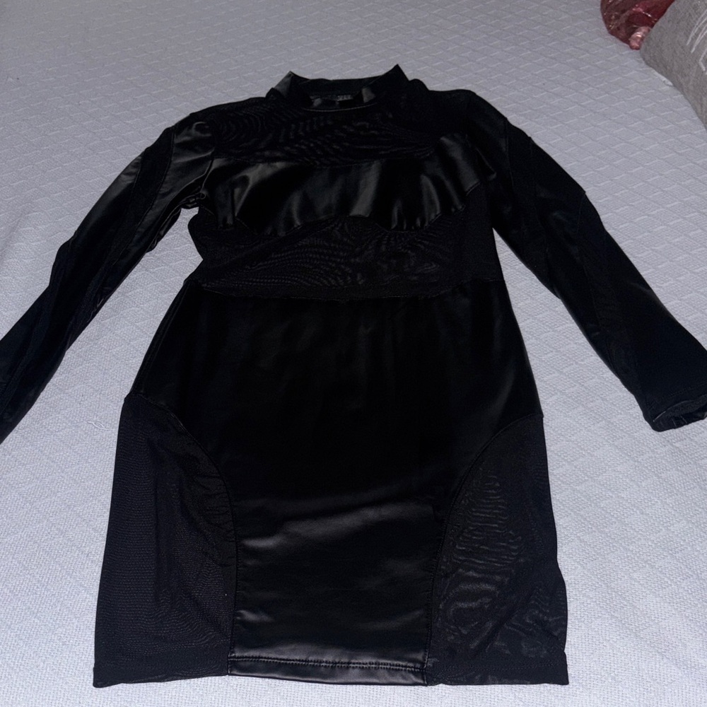 Elegant Black Long Sleeve Dress